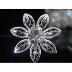 blue-fairy-diamante-flower-hair-pins2