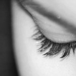 thick eyelashes
